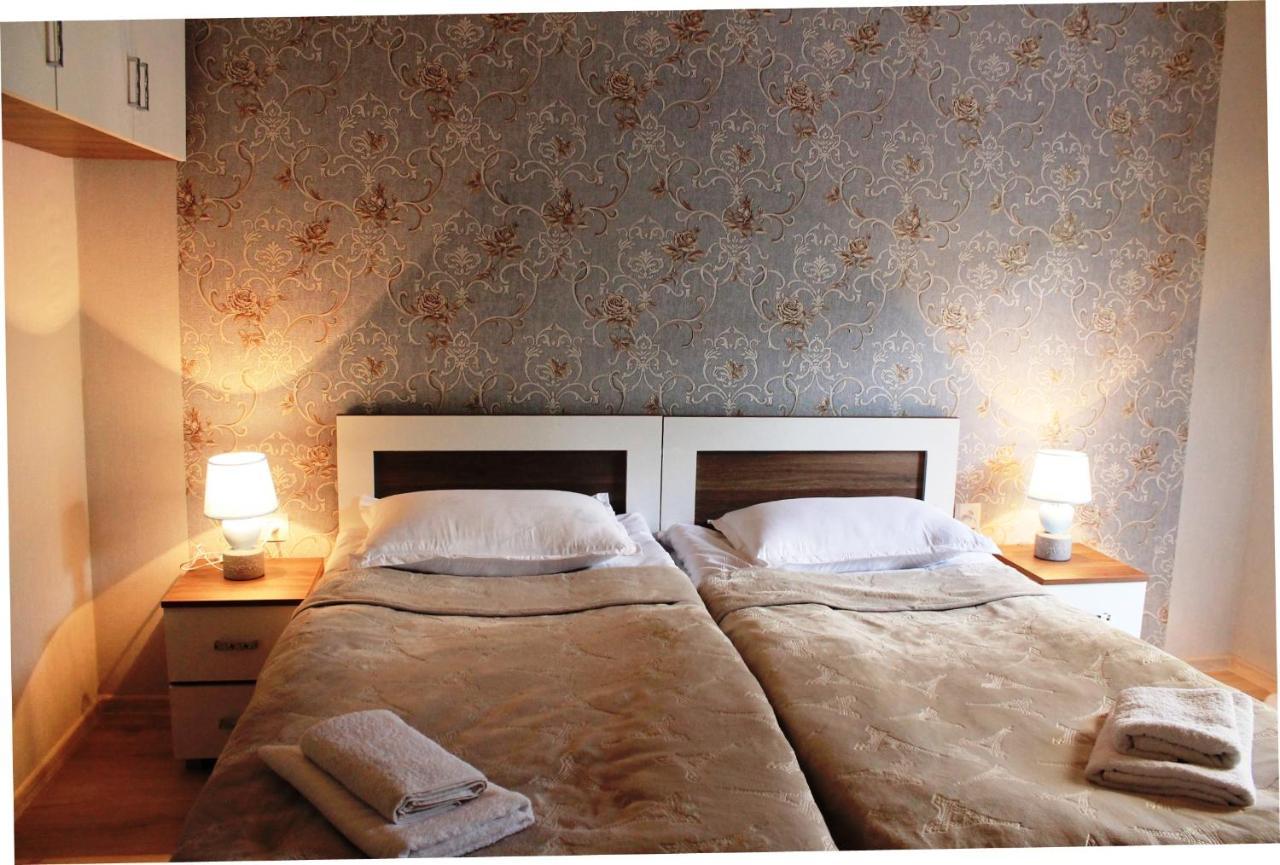 Hotel Marliza Mestia Luaran gambar