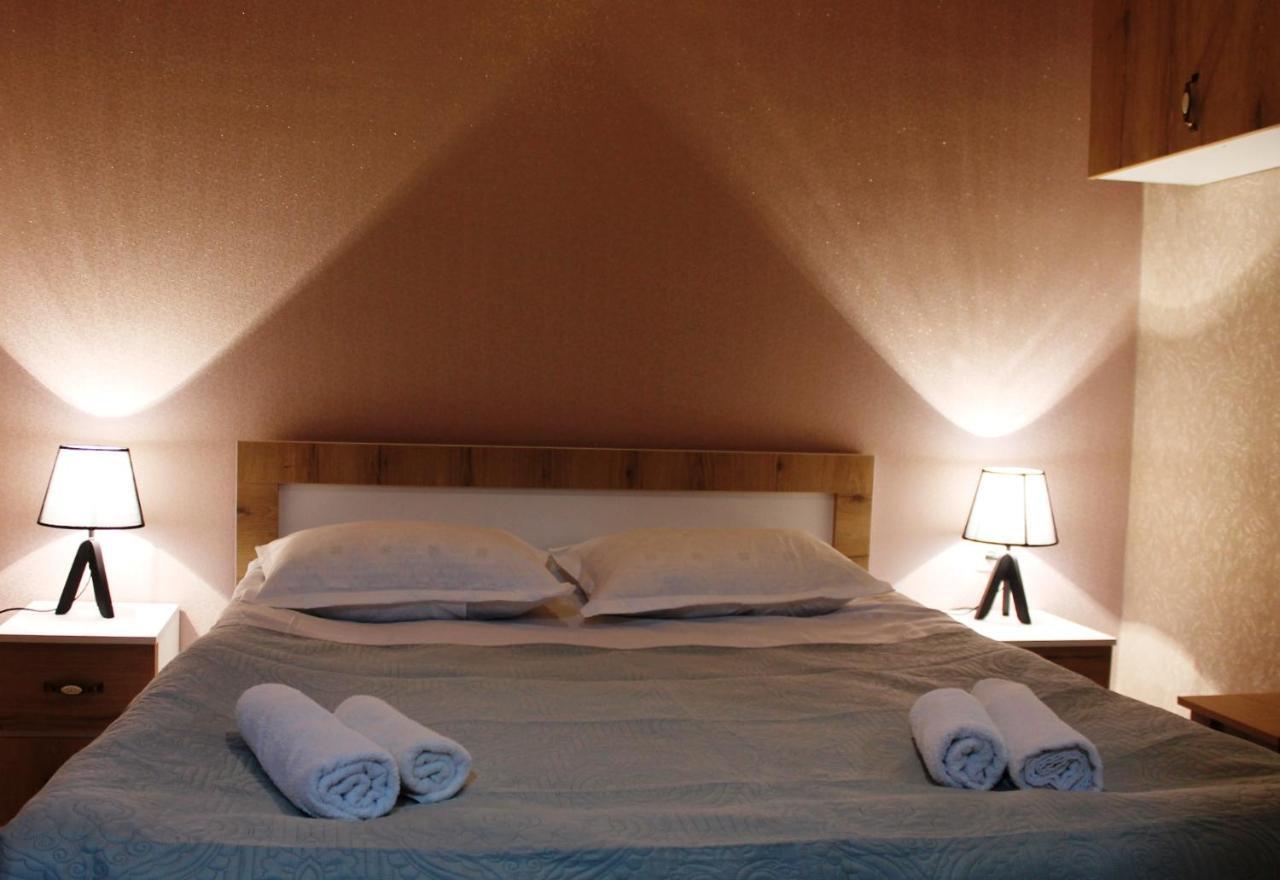Hotel Marliza Mestia Luaran gambar