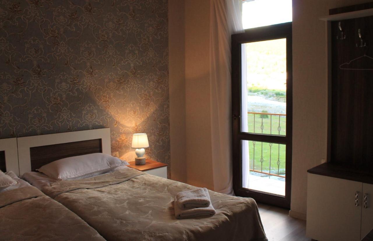 Hotel Marliza Mestia Luaran gambar