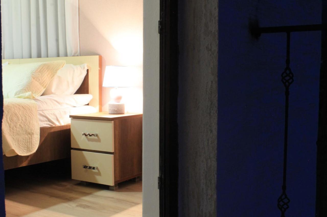 Hotel Marliza Mestia Luaran gambar