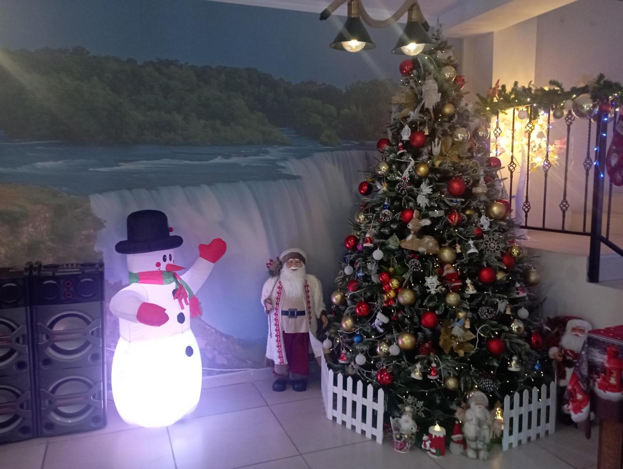 Hotel Marliza Mestia Luaran gambar