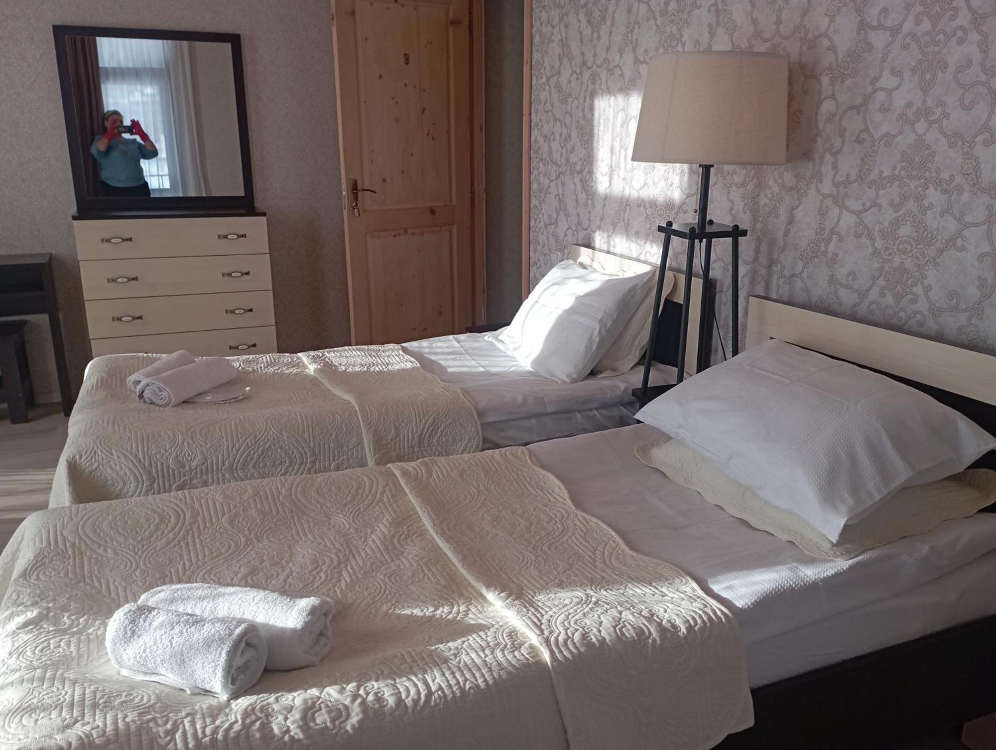 Hotel Marliza Mestia Luaran gambar